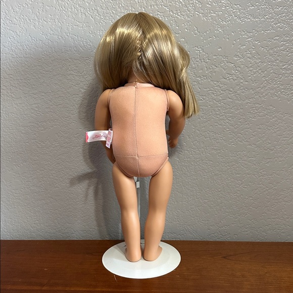 18” Our Generation Doll Blonde Green Eyes - Picture 11 of 15